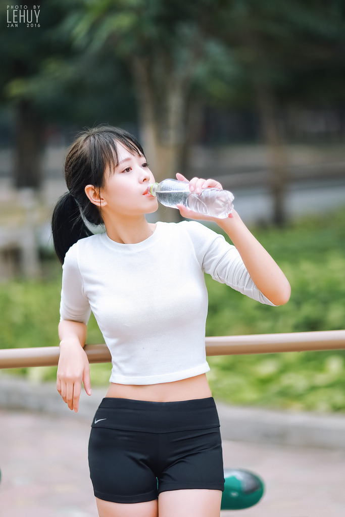 年轻漂亮秘书